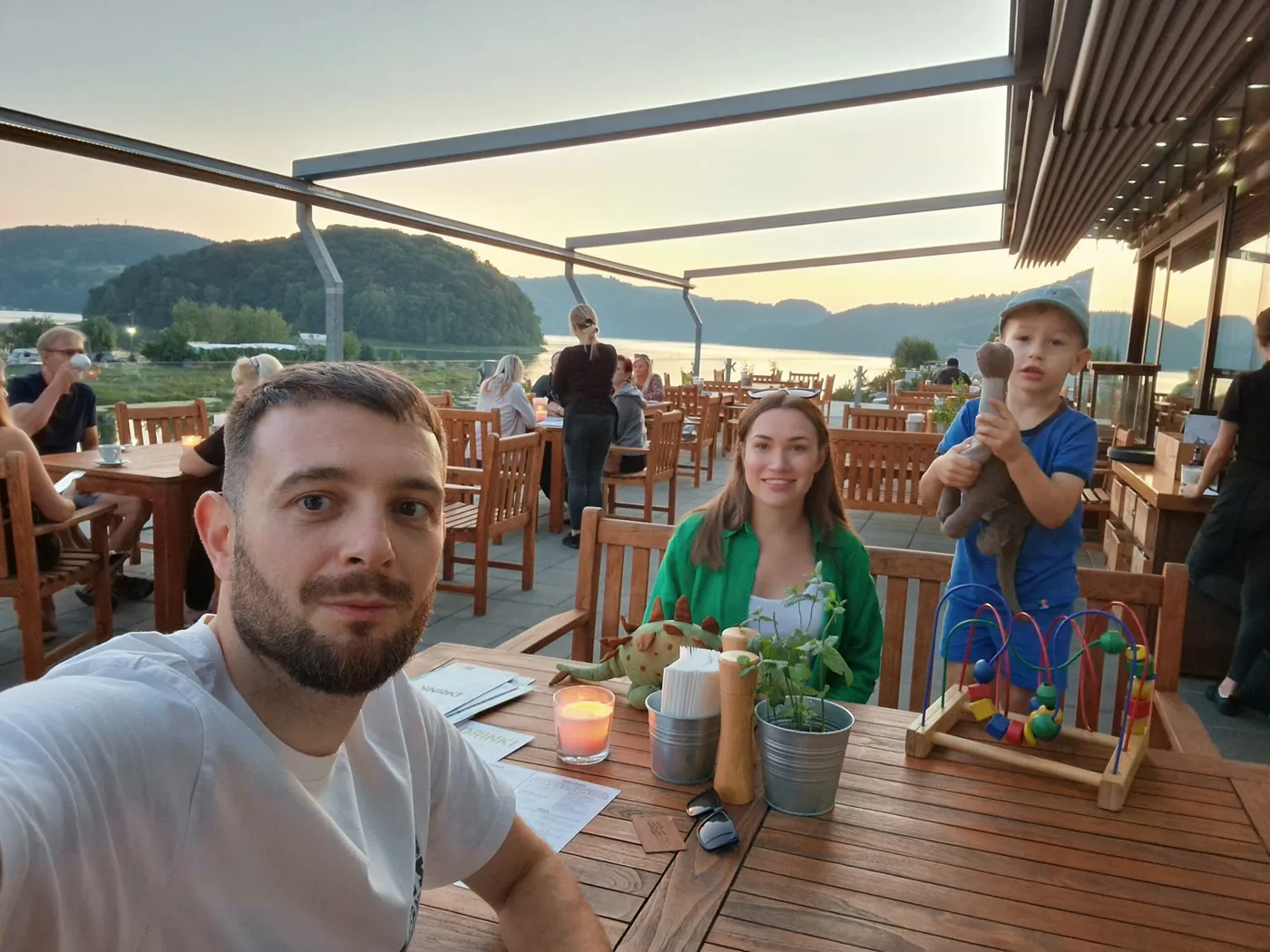Goście na tarasie